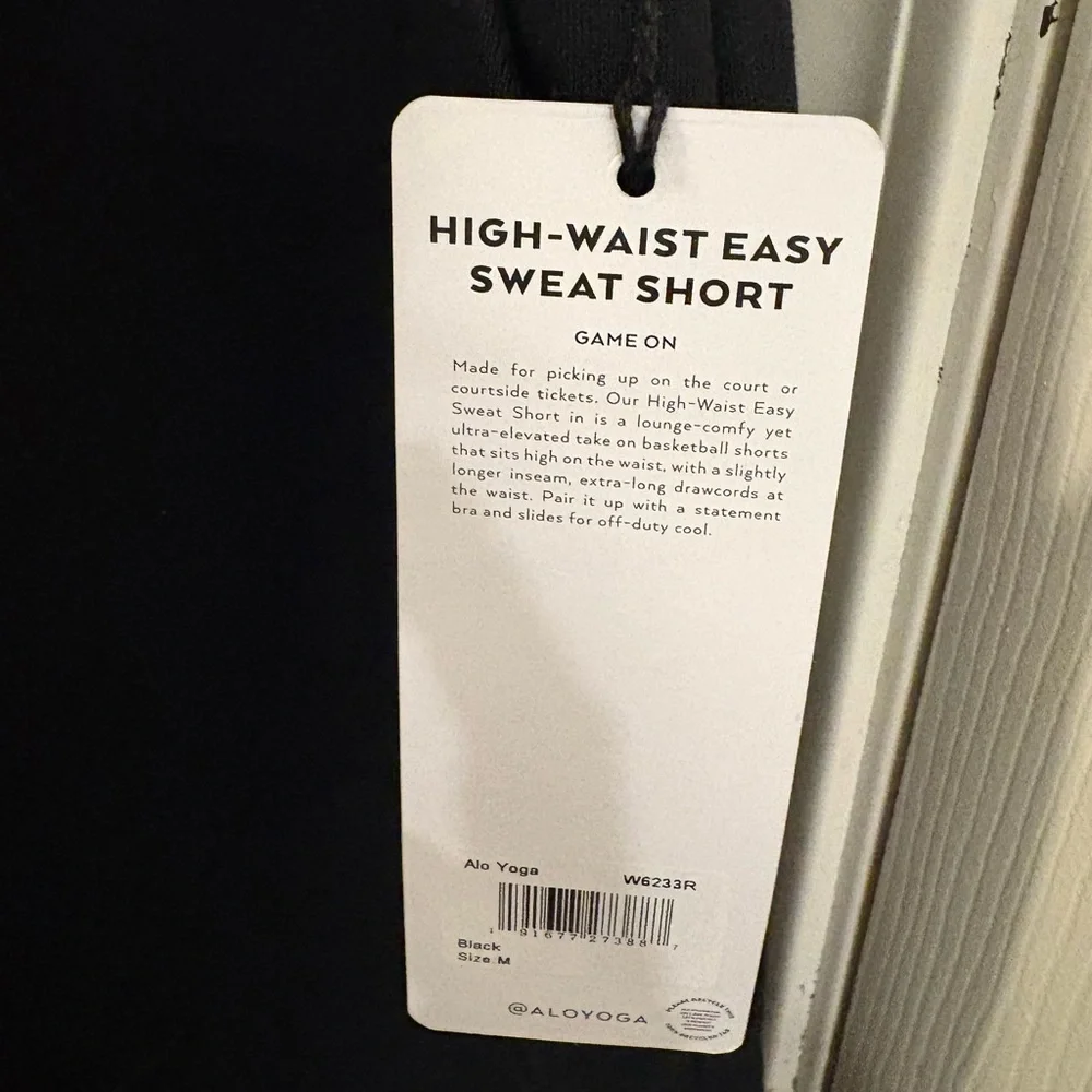 ALO Yoga High-Waist Easy Sweat Short Medium Black NWT
